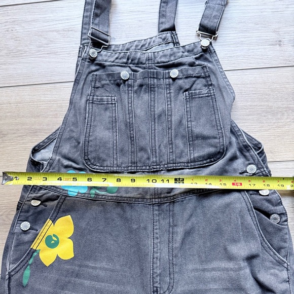 Brand New with Tags!! Floral Print Women's Denim Overalls - Picture 9 of 15